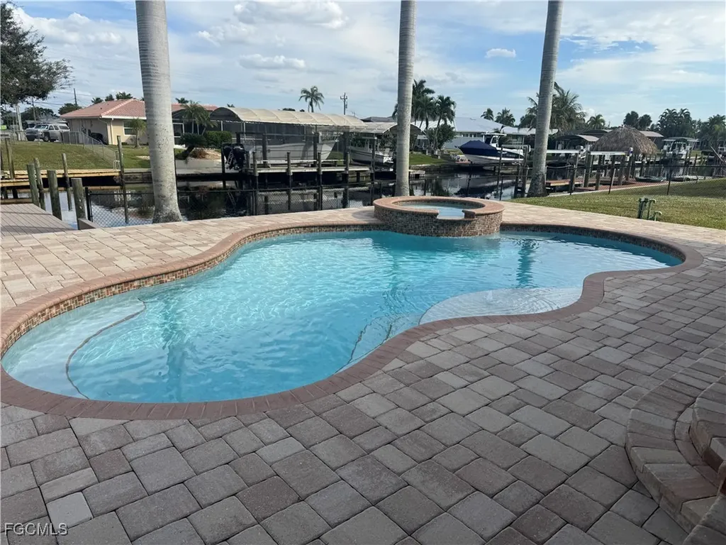 Cape Coral FL, 5241 SW 2nd Place