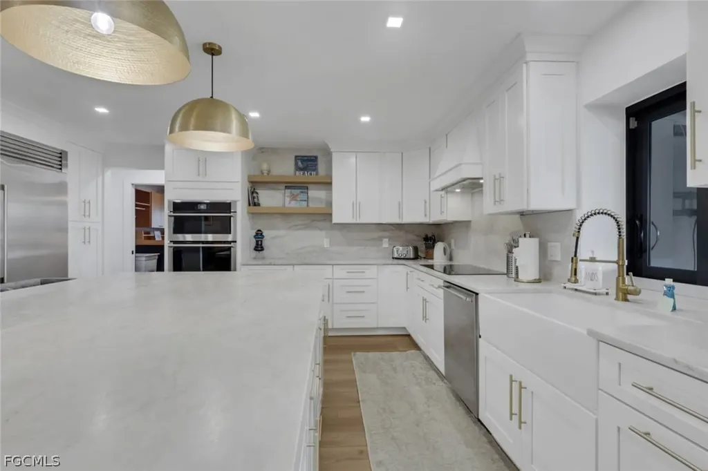 5241 SW 2nd Place Cape Coral FL 33914