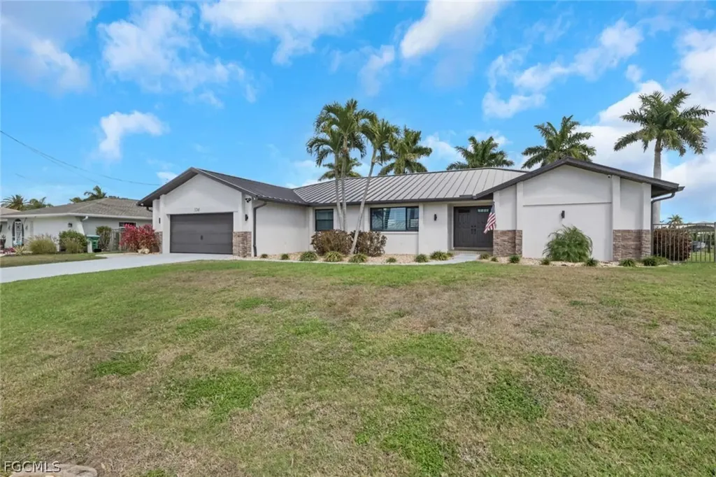 5241 SW 2nd Place Cape Coral FL 33914