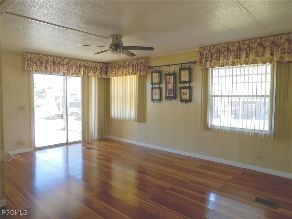 250 Shrub Lane N North Fort Myers FL 33917