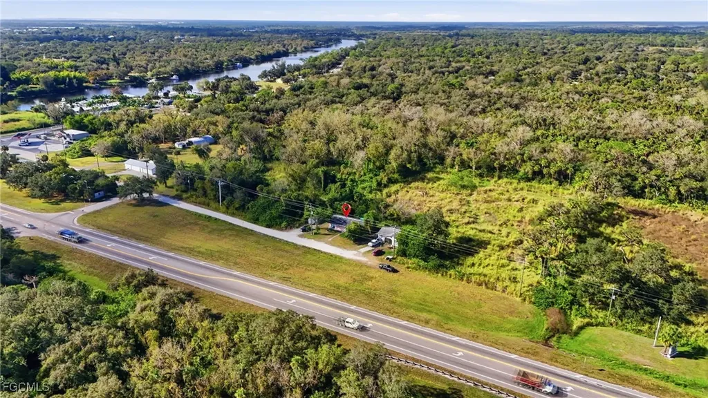 829 N Bridge Street Labelle FL 33935