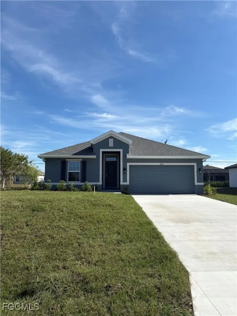 2605 NE 1st Place Cape Coral FL 33909