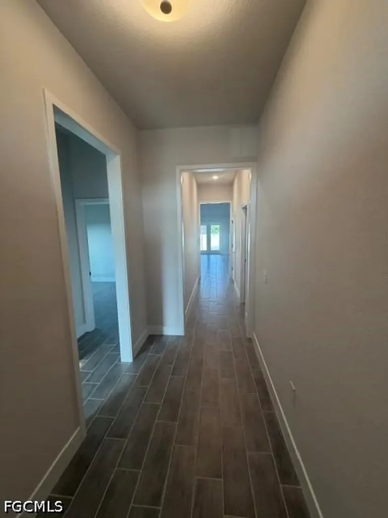 2605 NE 1st Place Cape Coral FL 33909