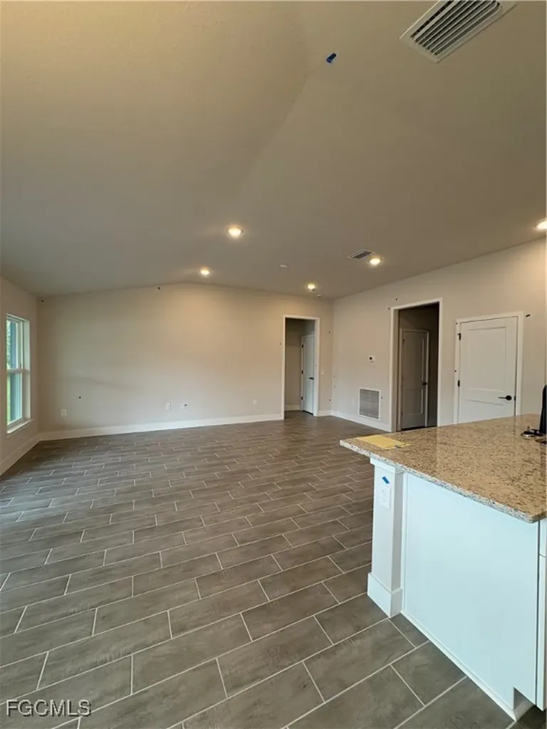 2605 NE 1st Place Cape Coral FL 33909