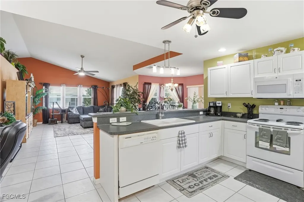 3412 SW 1st Avenue Cape Coral FL 33914