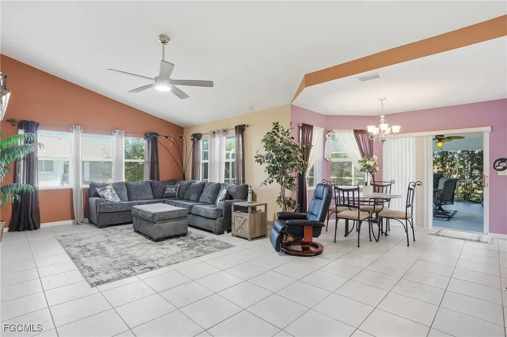 3412 SW 1st Avenue Cape Coral FL 33914