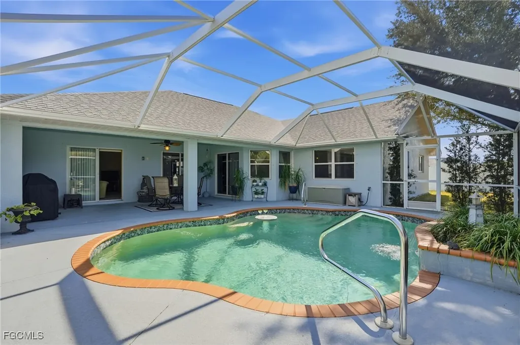3412 SW 1st Avenue Cape Coral FL 33914