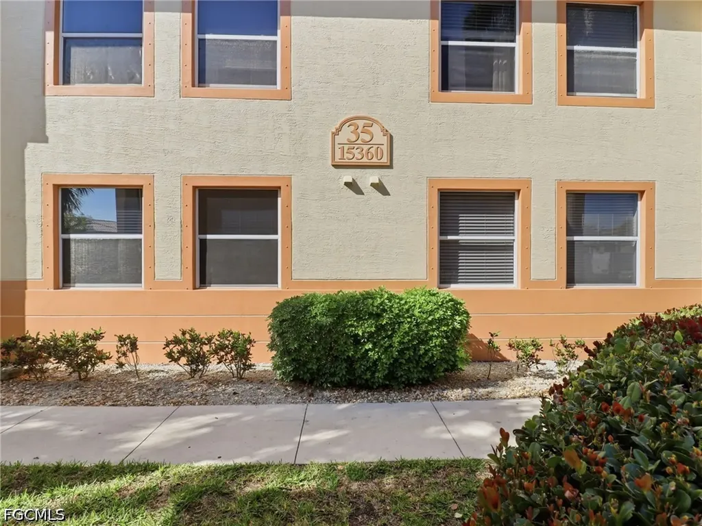 15360 Bellamar Circle Fort Myers FL 33908