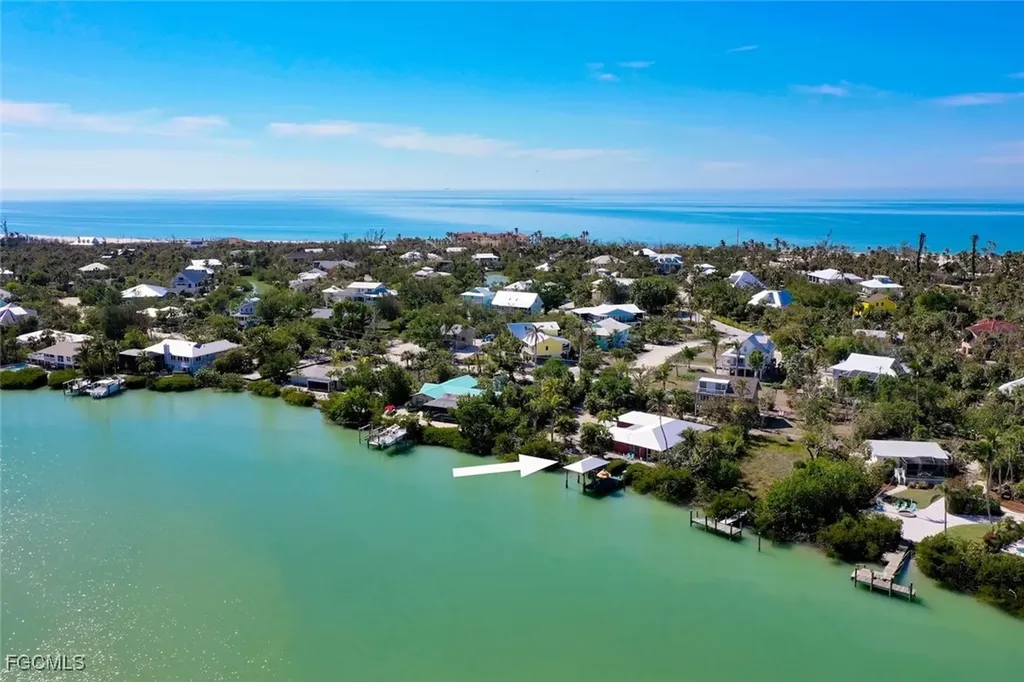 6076 Castaways Lane Sanibel FL 33957