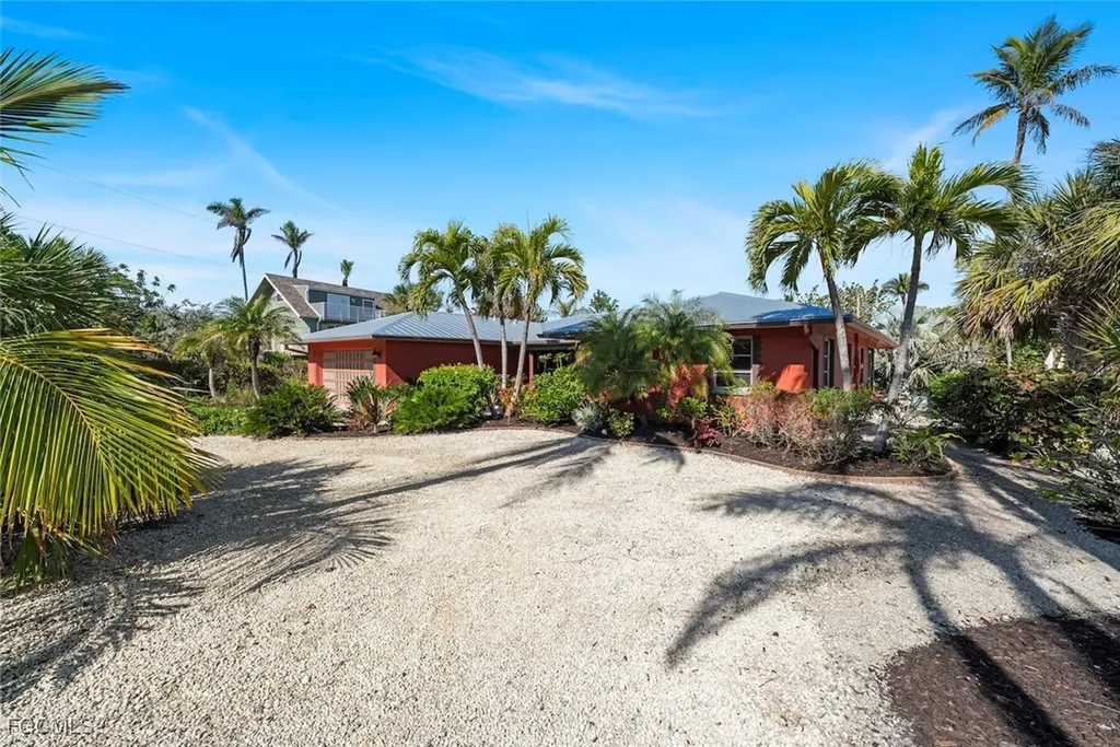 6076 Castaways Lane Sanibel FL 33957