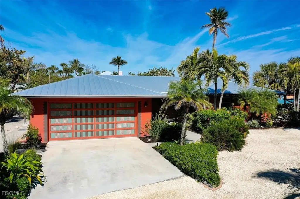 6076 Castaways Lane Sanibel FL 33957