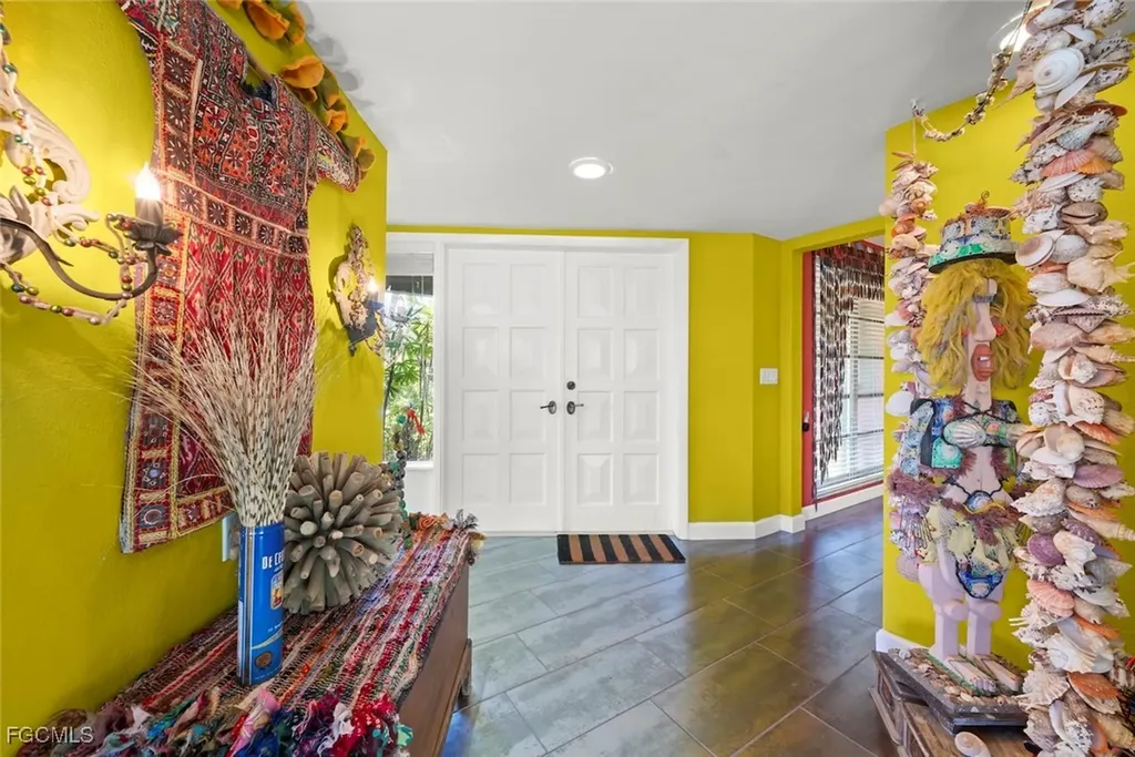 6076 Castaways Lane Sanibel FL 33957