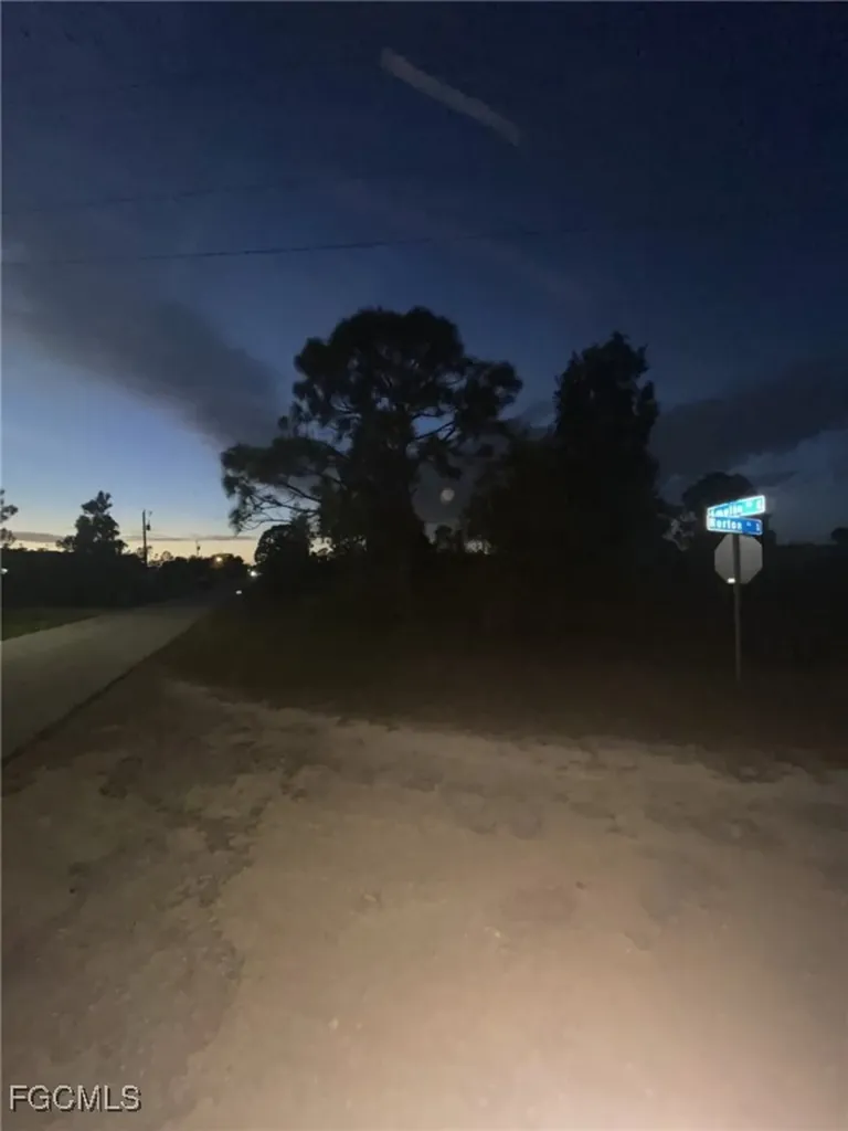 755 Amelia (corner Lot) Street E Lehigh Acres FL 33974