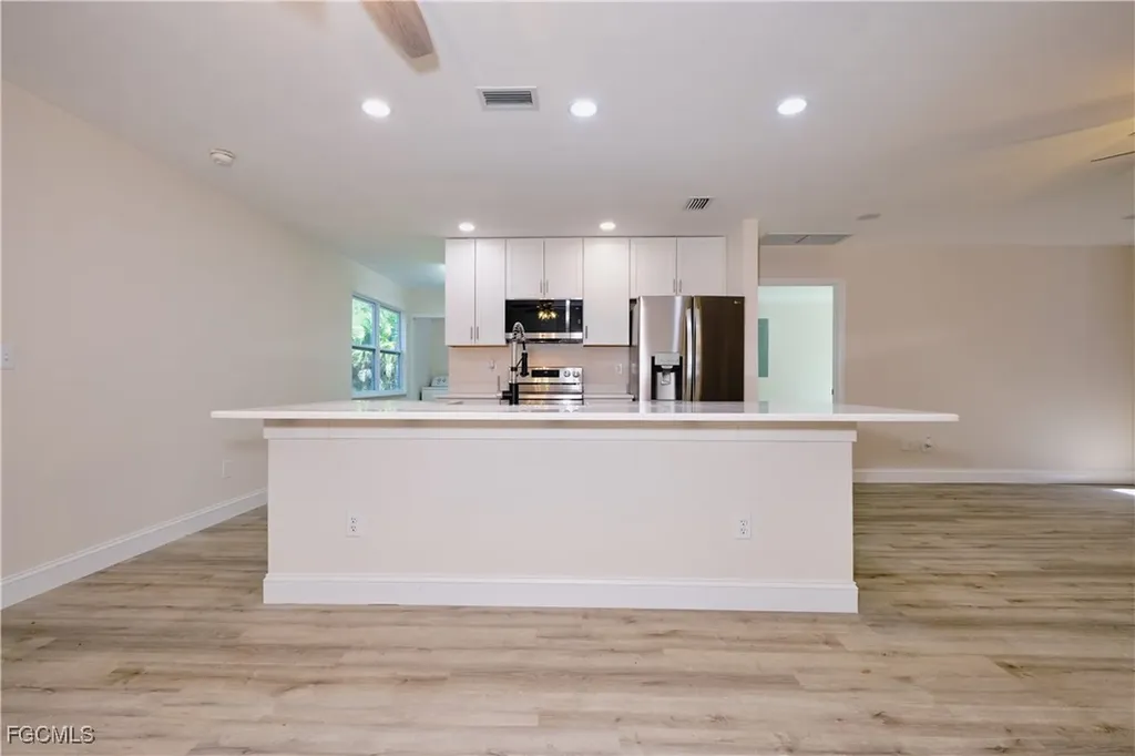 221 18th Avenue NW Naples FL 34120