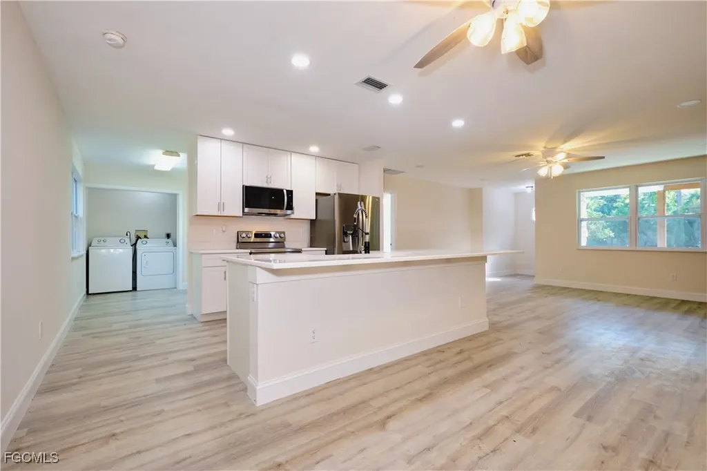 221 18th Avenue NW Naples FL 34120