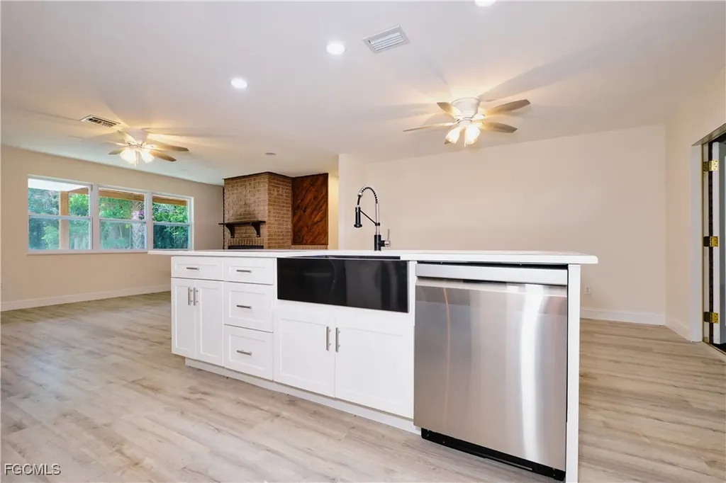 221 18th Avenue NW Naples FL 34120