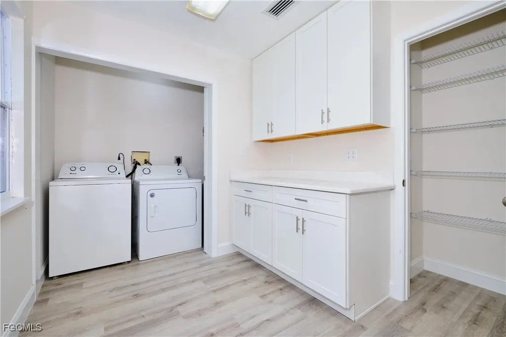 221 18th Avenue NW Naples FL 34120