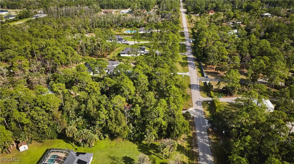 221 18th Avenue NW Naples FL 34120