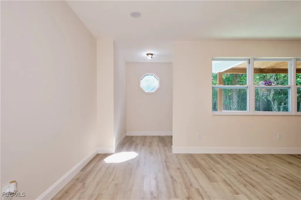 221 18th Avenue NW Naples FL 34120