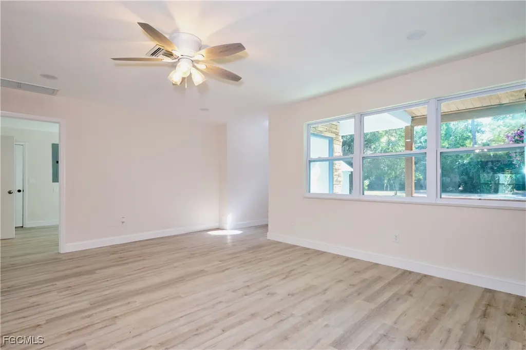 221 18th Avenue NW Naples FL 34120