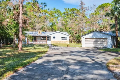 221 18TH Avenue NW Naples FL 34120