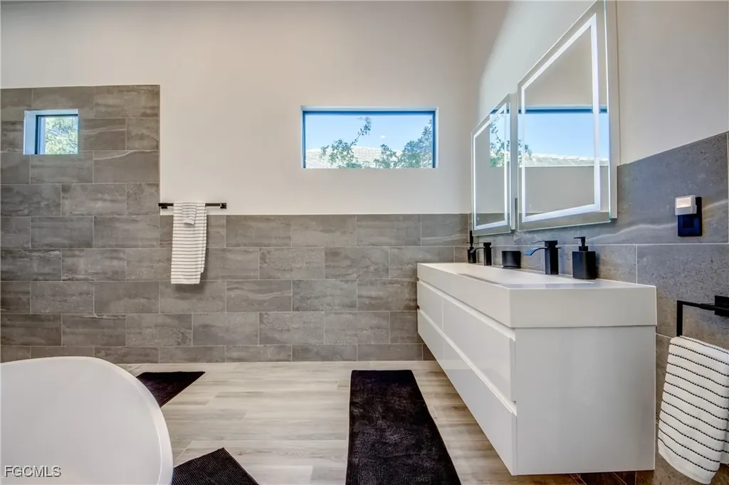 5306 Sands Boulevard Cape Coral FL 33914