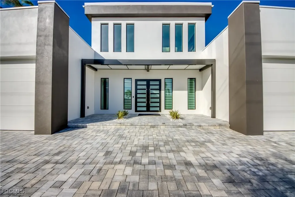 5306 Sands Boulevard Cape Coral FL 33914