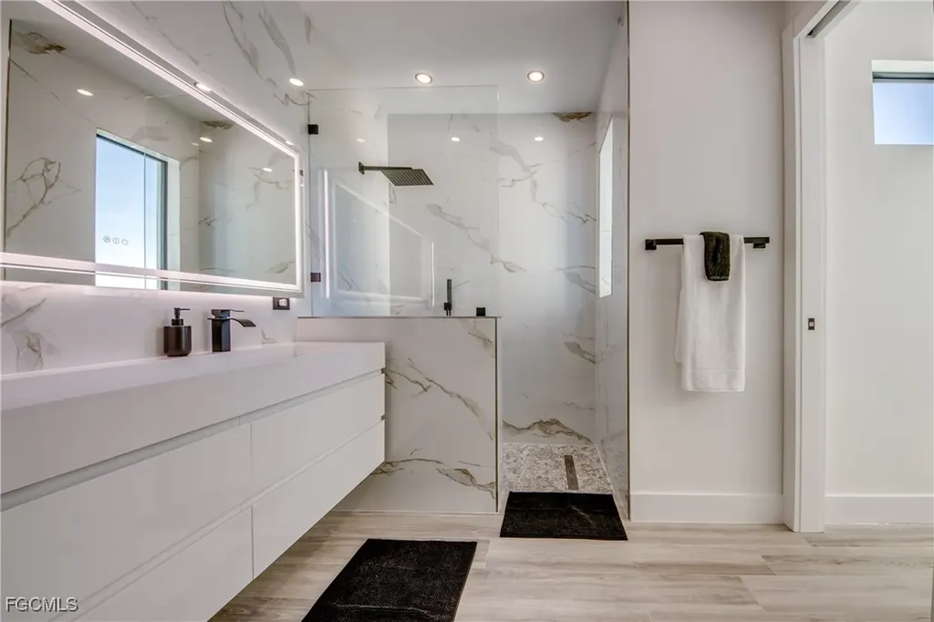 5306 Sands Boulevard Cape Coral FL 33914