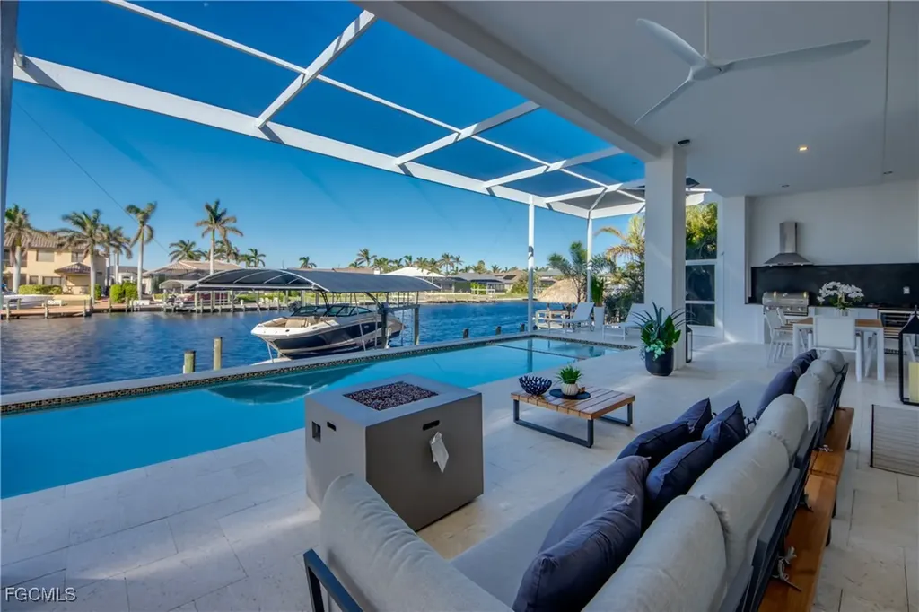 5306 Sands Boulevard Cape Coral FL 33914