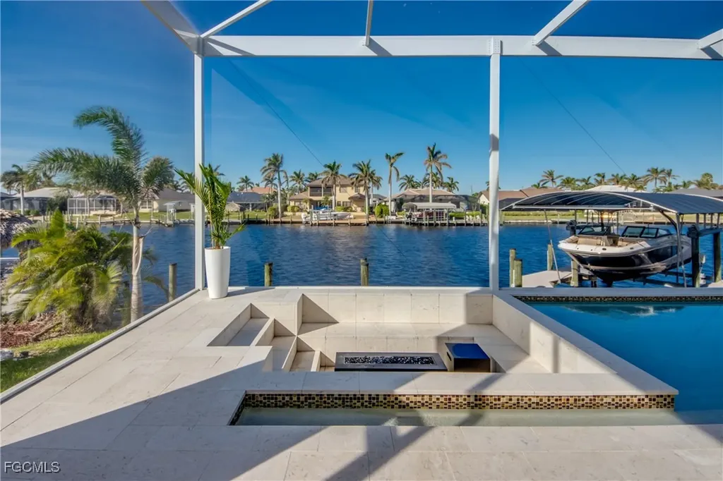 5306 Sands Boulevard Cape Coral FL 33914