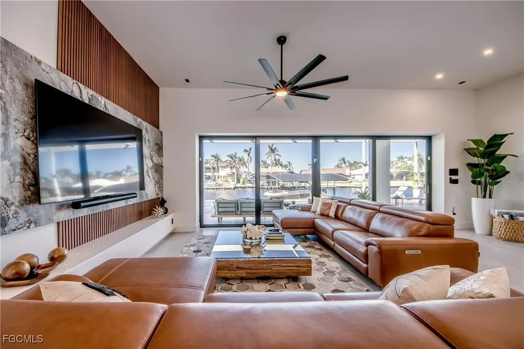 5306 Sands Boulevard Cape Coral FL 33914