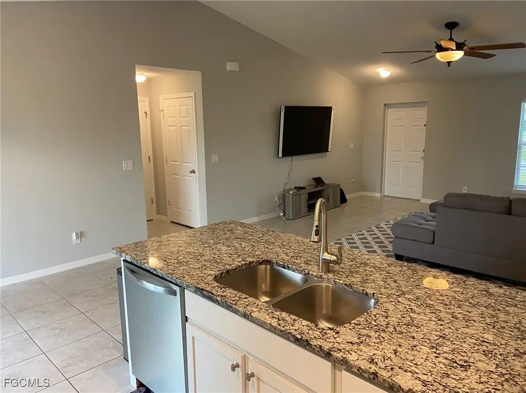 2837 NW 24th Avenue Cape Coral FL 33993