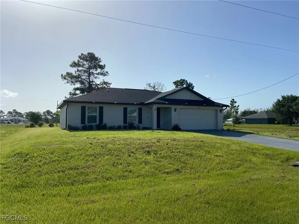 2837 NW 24th Avenue Cape Coral FL 33993