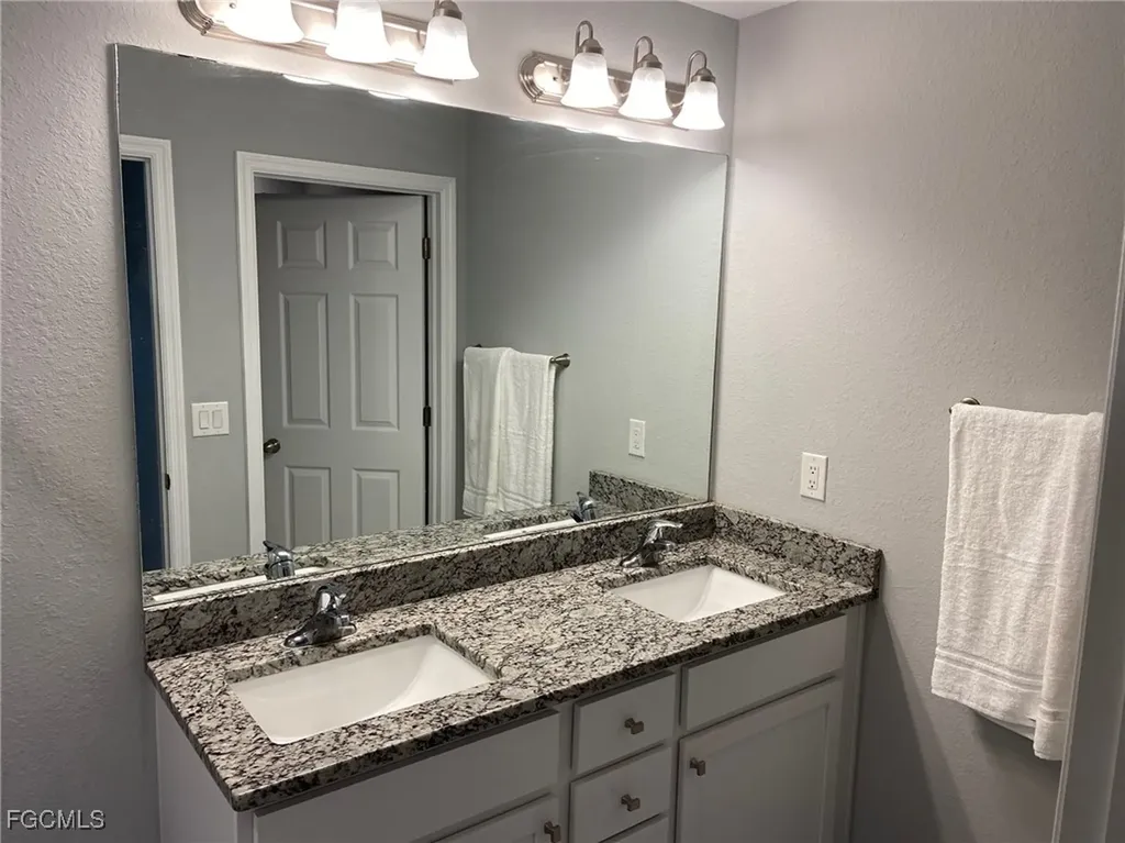 2837 NW 24th Avenue Cape Coral FL 33993