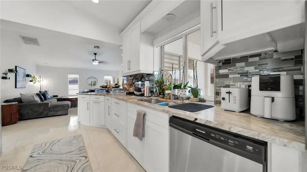 3730 SE 4th Avenue Cape Coral FL 33904