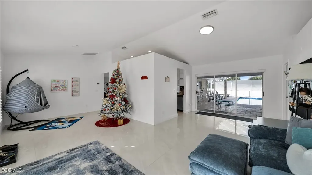 3730 SE 4th Avenue Cape Coral FL 33904
