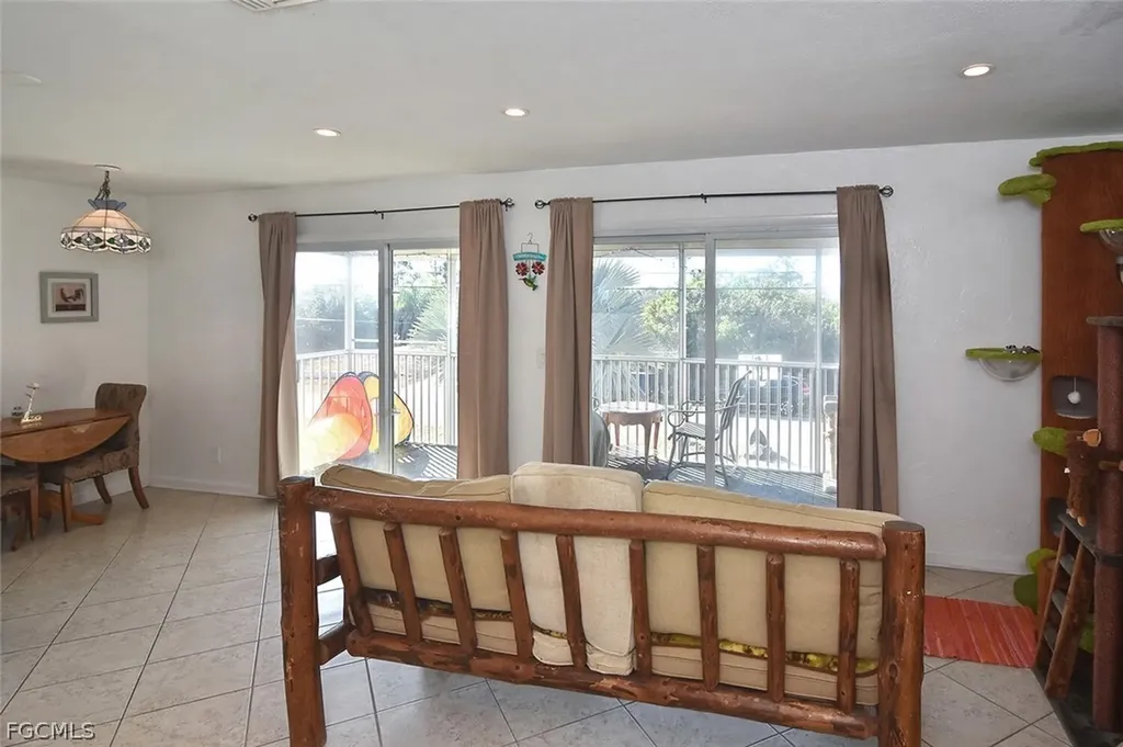 3204 41st Street SW Lehigh Acres FL 33976