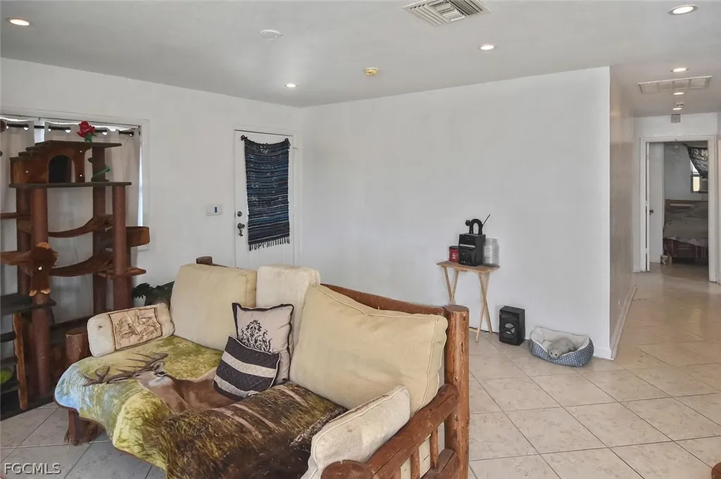 3204 41st Street SW Lehigh Acres FL 33976