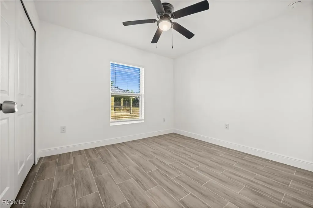 915-917 Graystone Avenue Lehigh Acres FL 33974
