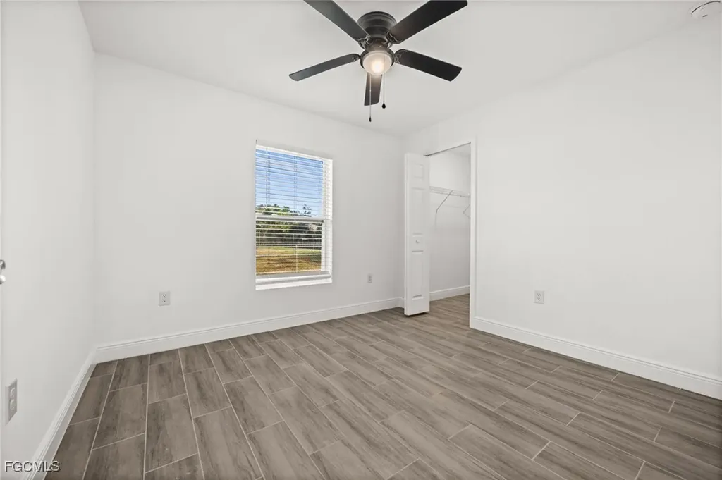 915-917 Graystone Avenue Lehigh Acres FL 33974