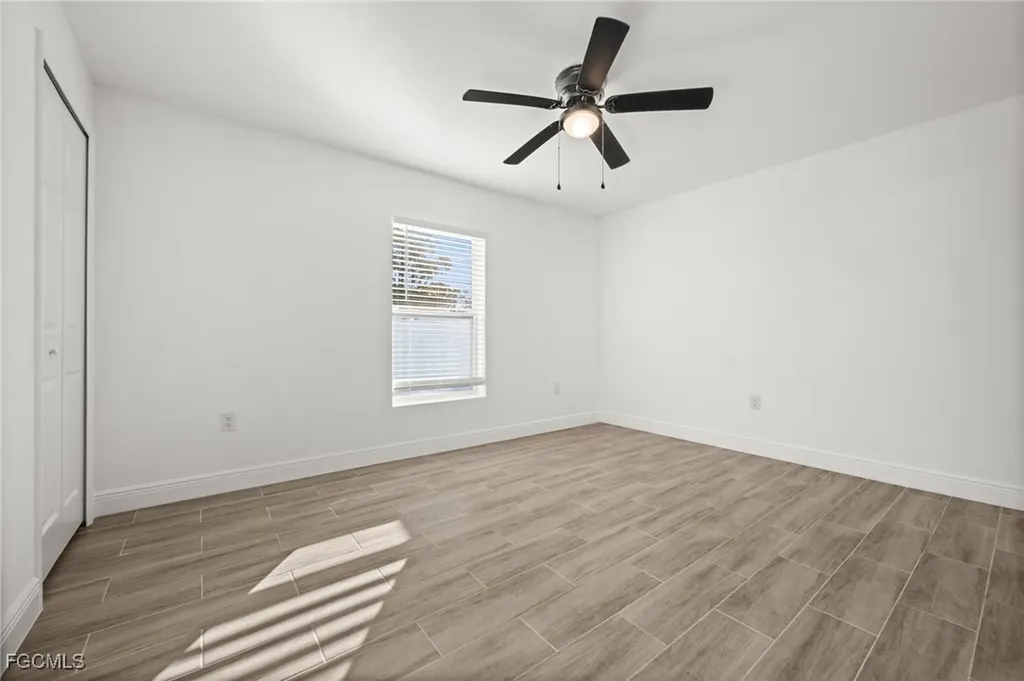 915-917 Graystone Avenue Lehigh Acres FL 33974