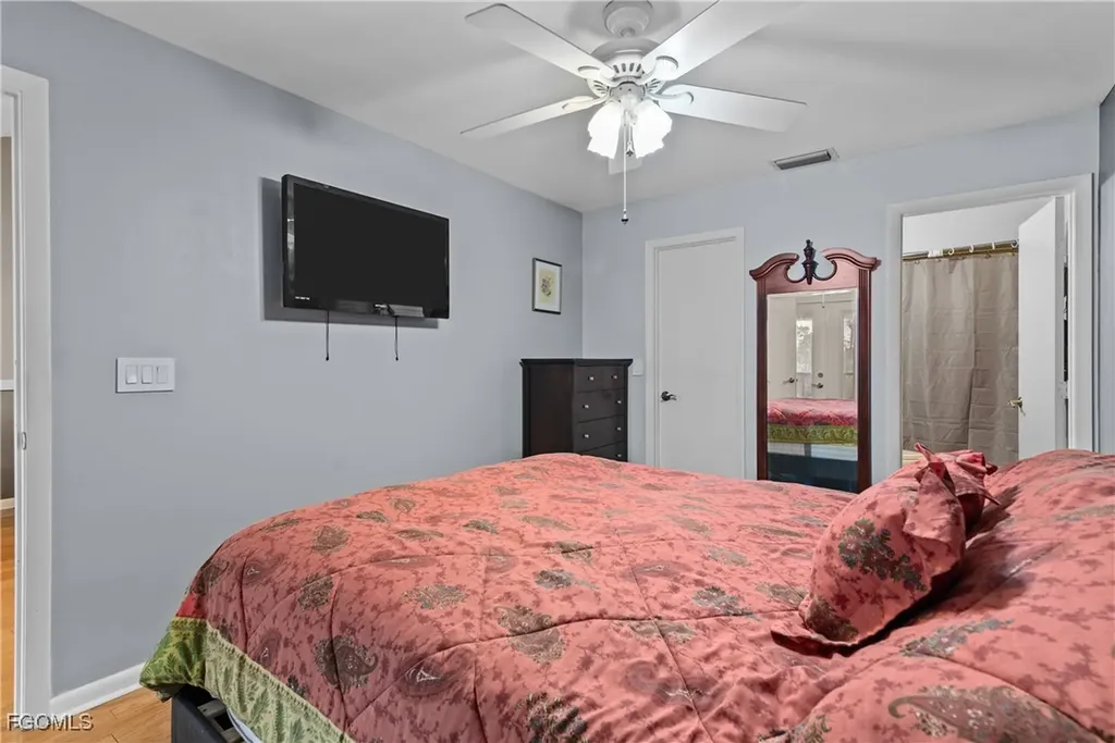 15140 Riverbend Boulevard North Fort Myers FL 33917