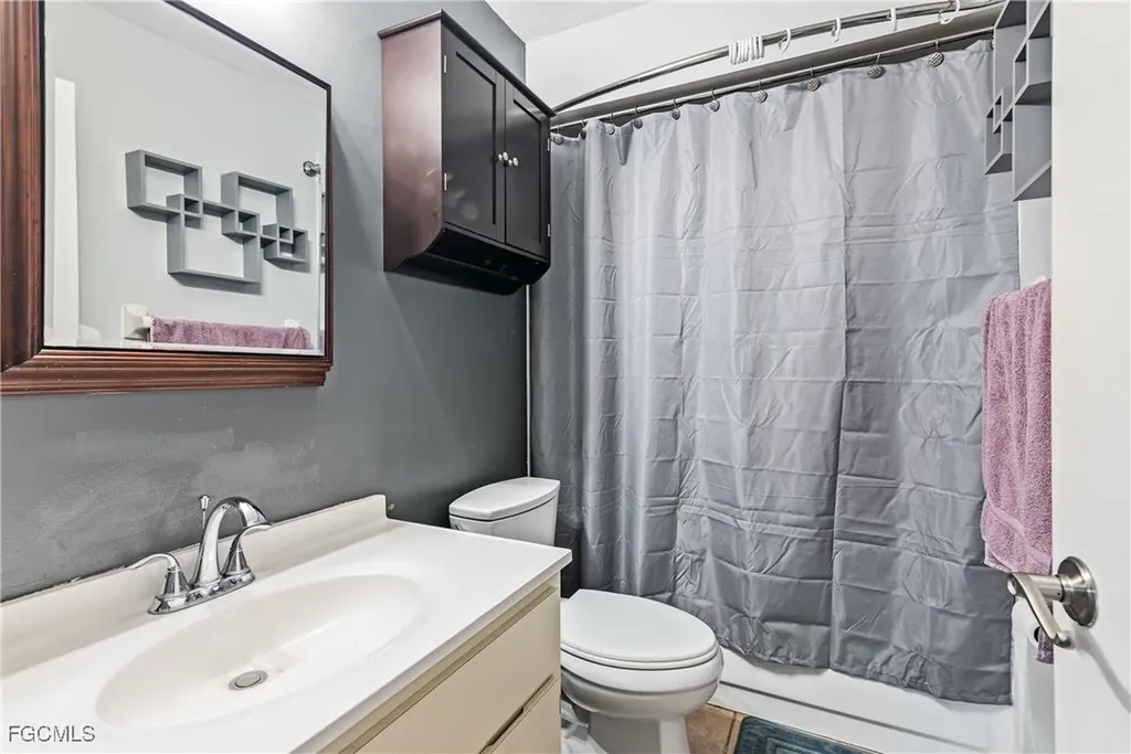 15140 Riverbend Boulevard North Fort Myers FL 33917