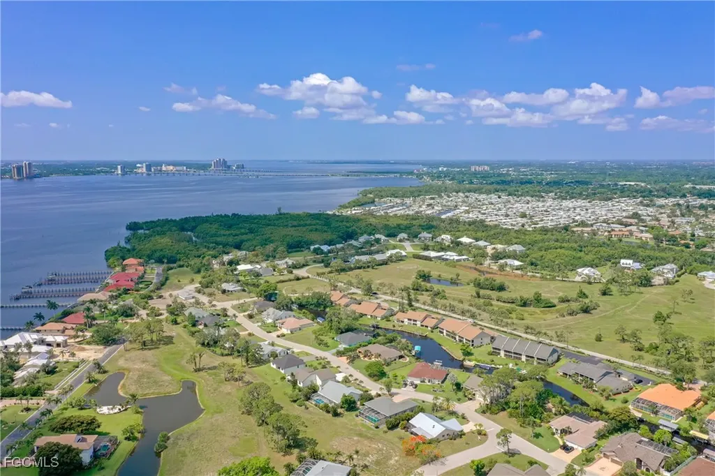 15140 Riverbend Boulevard North Fort Myers FL 33917