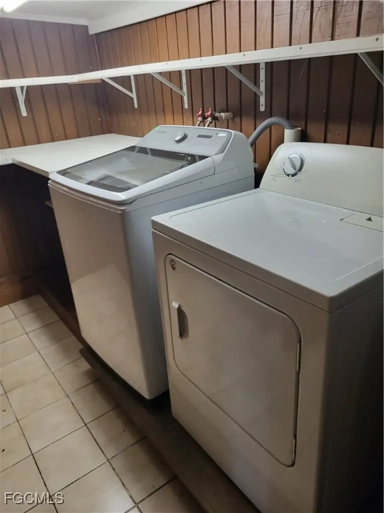 10511 Orange River Boulevard Fort Myers FL 33905