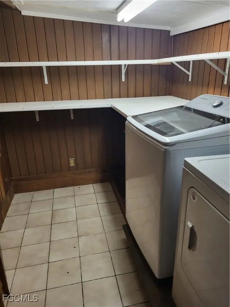 10511 Orange River Boulevard Fort Myers FL 33905