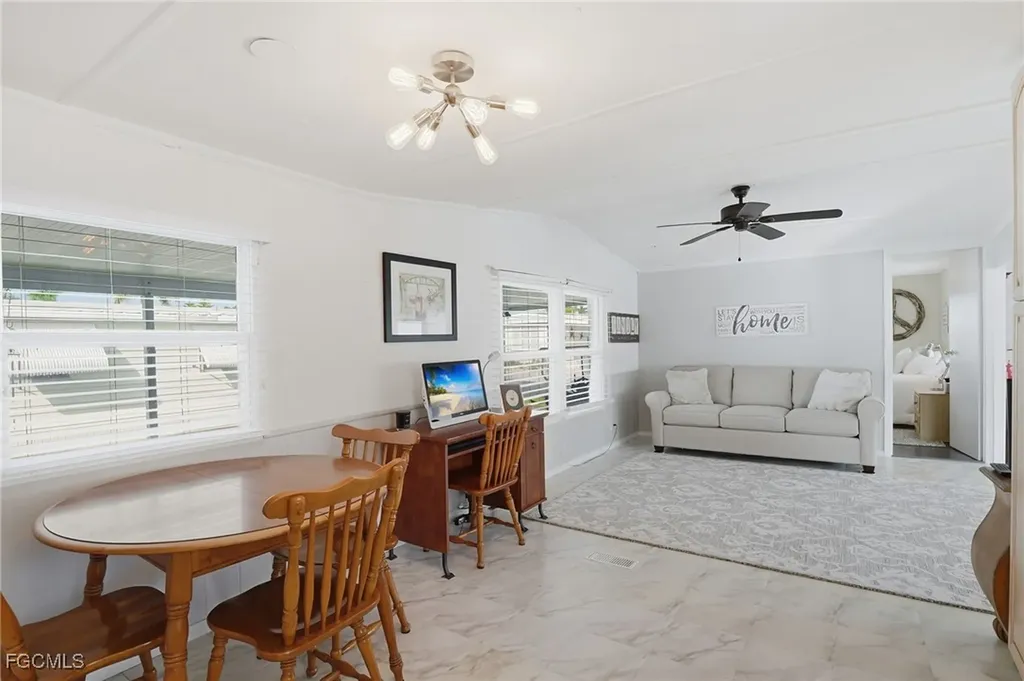 24 Cheyenne Trail Naples FL 34113