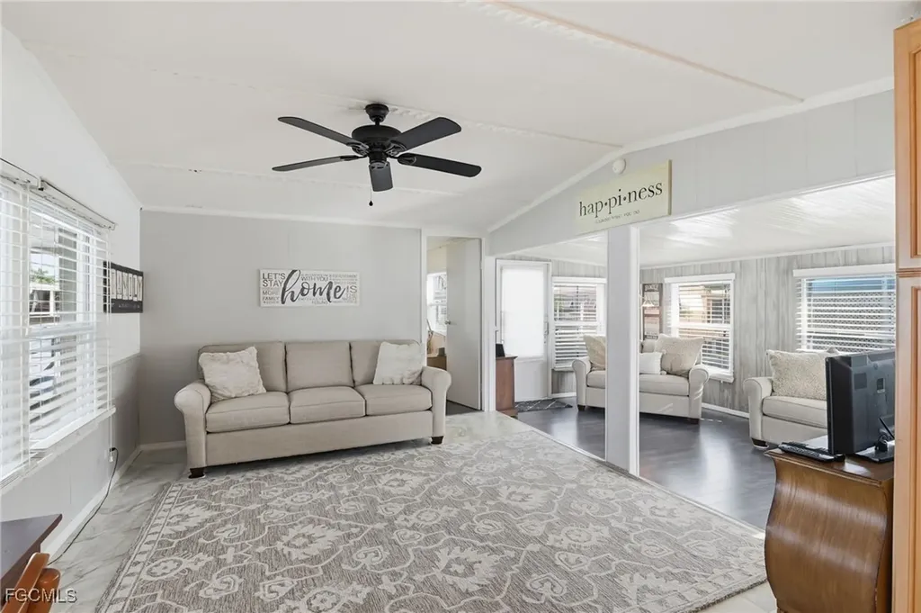 24 Cheyenne Trail Naples FL 34113