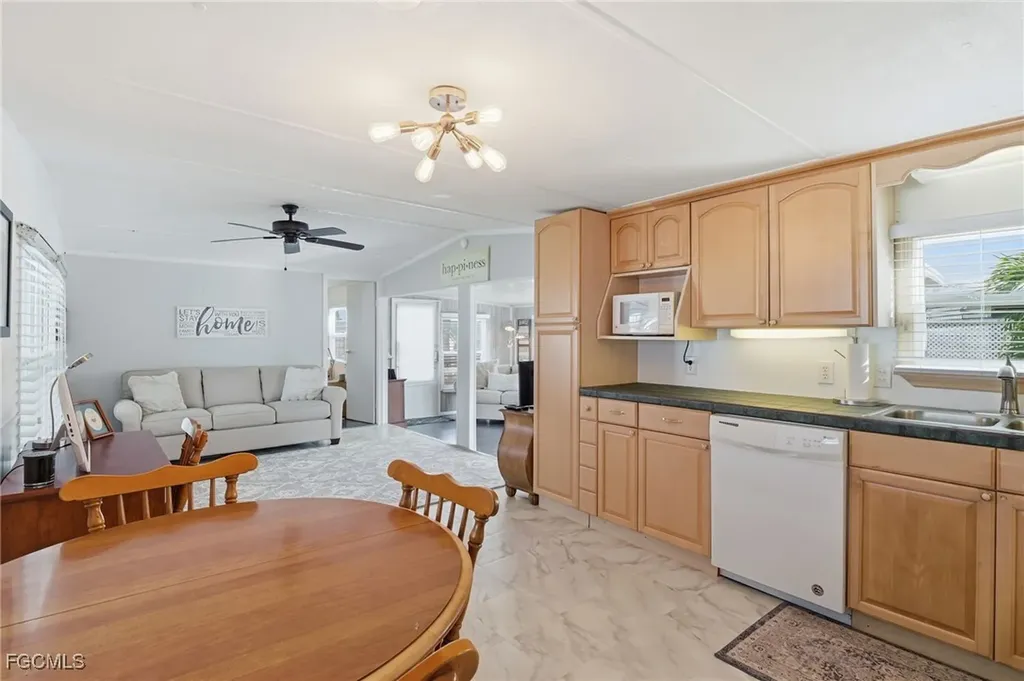 24 Cheyenne Trail Naples FL 34113