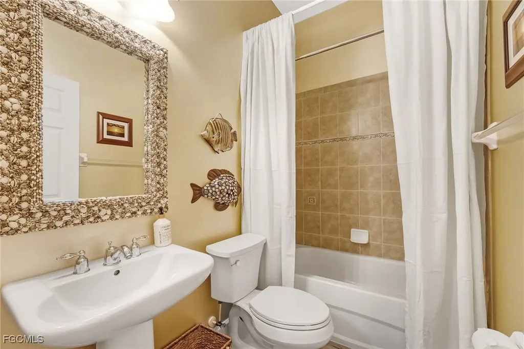 3801 Lakeview Isle Court Fort Myers FL 33905